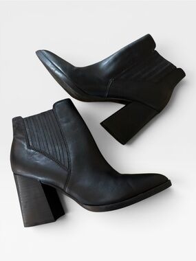 Marc Fisher LTD Alva Black Leather Pointed Toe Block Heel Booties - Size 8.5